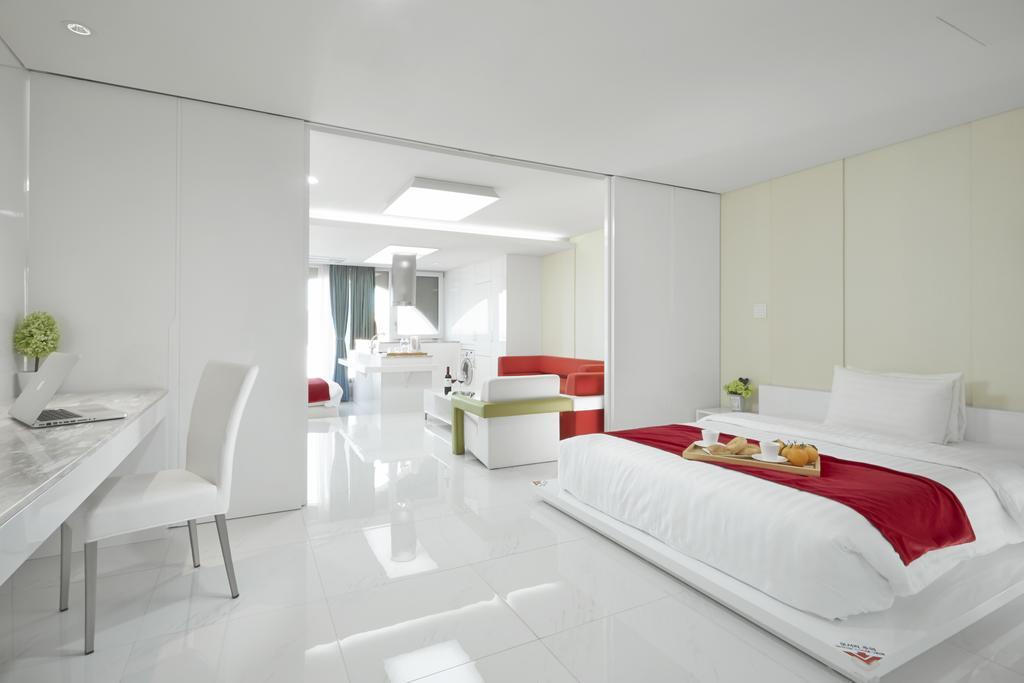 Shin Shin Hotel Jeju Ocean Seogwipo Habitación foto